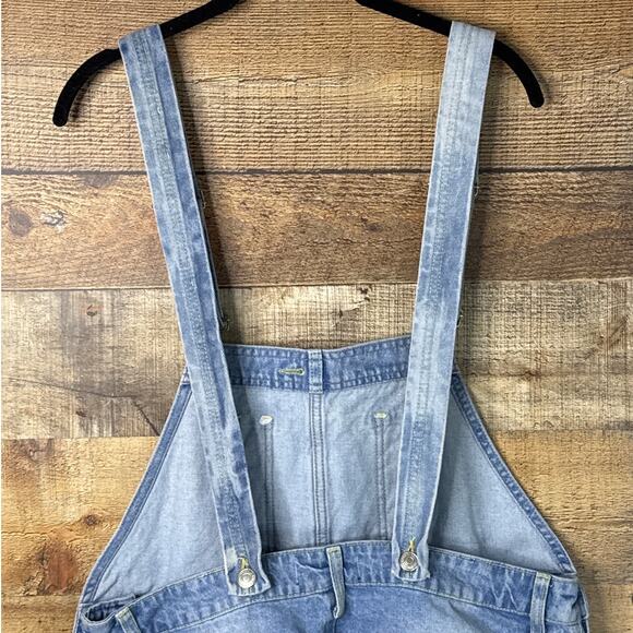 We The Free People June Shortall Blue Denim Cutoff Short Overalls Size 29 - Picture 7 of 10